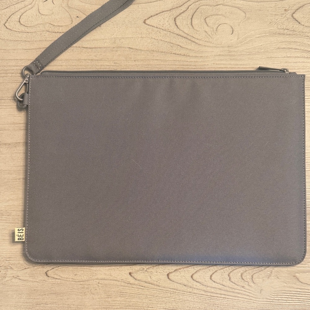 BEIS laptop case